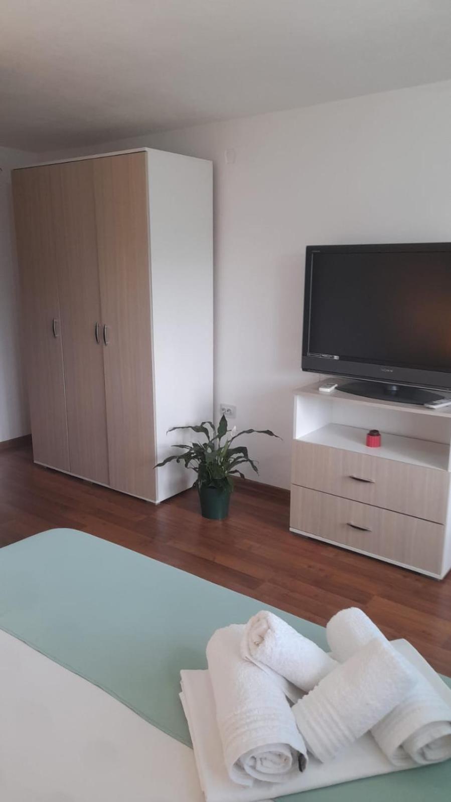 Casa Elena Eselnita Hotell Eksteriør bilde